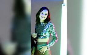 : Daisy Ridley's incredible firm midriff #4