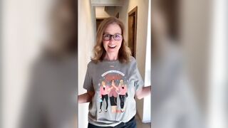 : Jenna Fischer - Tit shake slomo #4