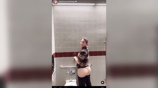 Whitney Cummings ig live