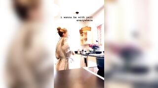 Hayley Williams shaking her Ass in her Instagram Stories