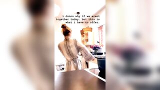 : Hayley Williams shaking her Ass in her Instagram Stories #3