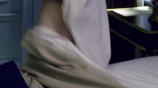 : Rachel Brosnahan nude butt and nipslip in the new ep of Marvelous Mrs. Maisel - brightned, w/zoom + slow-mo #4