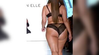 : Ashley Graham working all that ass on the catwalk #2