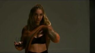 Sydney Sweeney Undressing