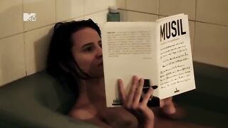 Bianca Comparato (brazilian actress known for Netflix's 3%) topless in the bathtub