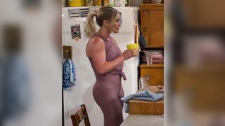 : Hilary Duff-How I Met Your Father-s01 E02 #4